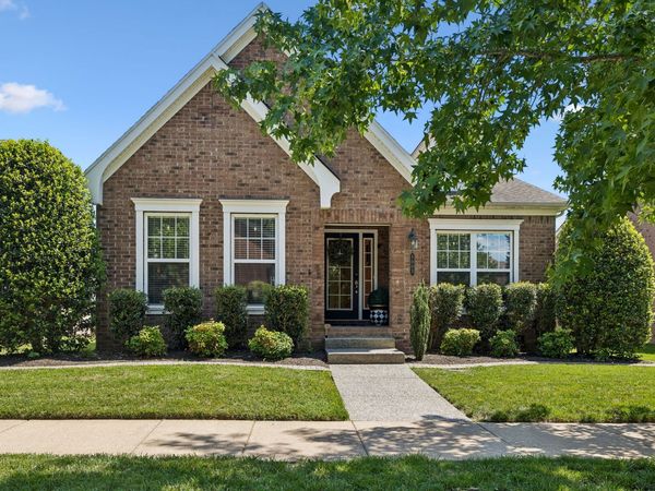 5003 Clover Meadows Dr, Franklin, TN 37067