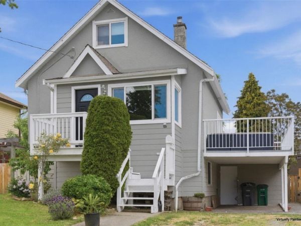 236 Crease Ave, Saanich, BC V8Z 1S9