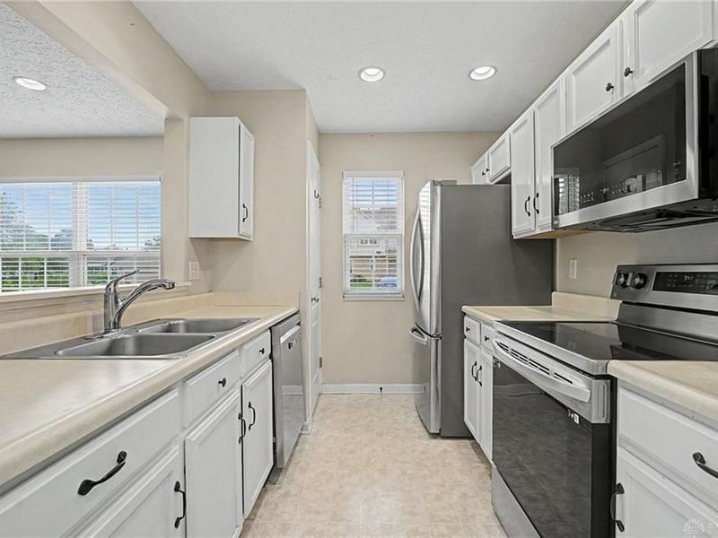 2451 Cabbage Key Drive, Miamisburg, OH 45342 Photo 11