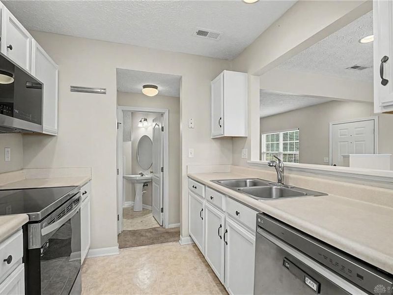 2451 Cabbage Key Drive, Miamisburg, OH 45342 Photo 13