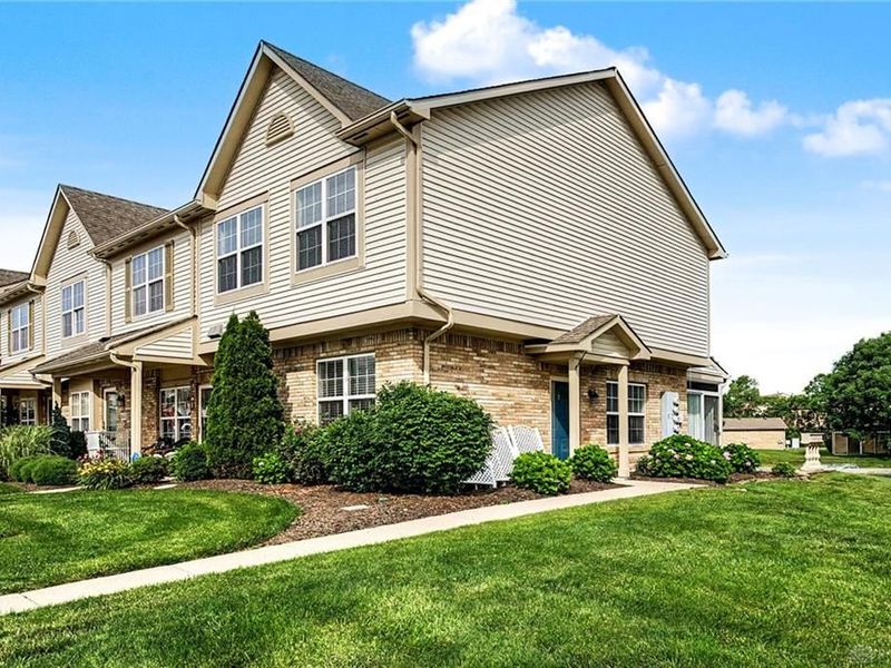 2451 Cabbage Key Drive, Miamisburg, OH 45342 Photo 2