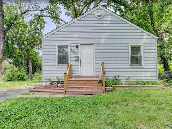 8067 Aline Avenue , Berkeley, MO 63134