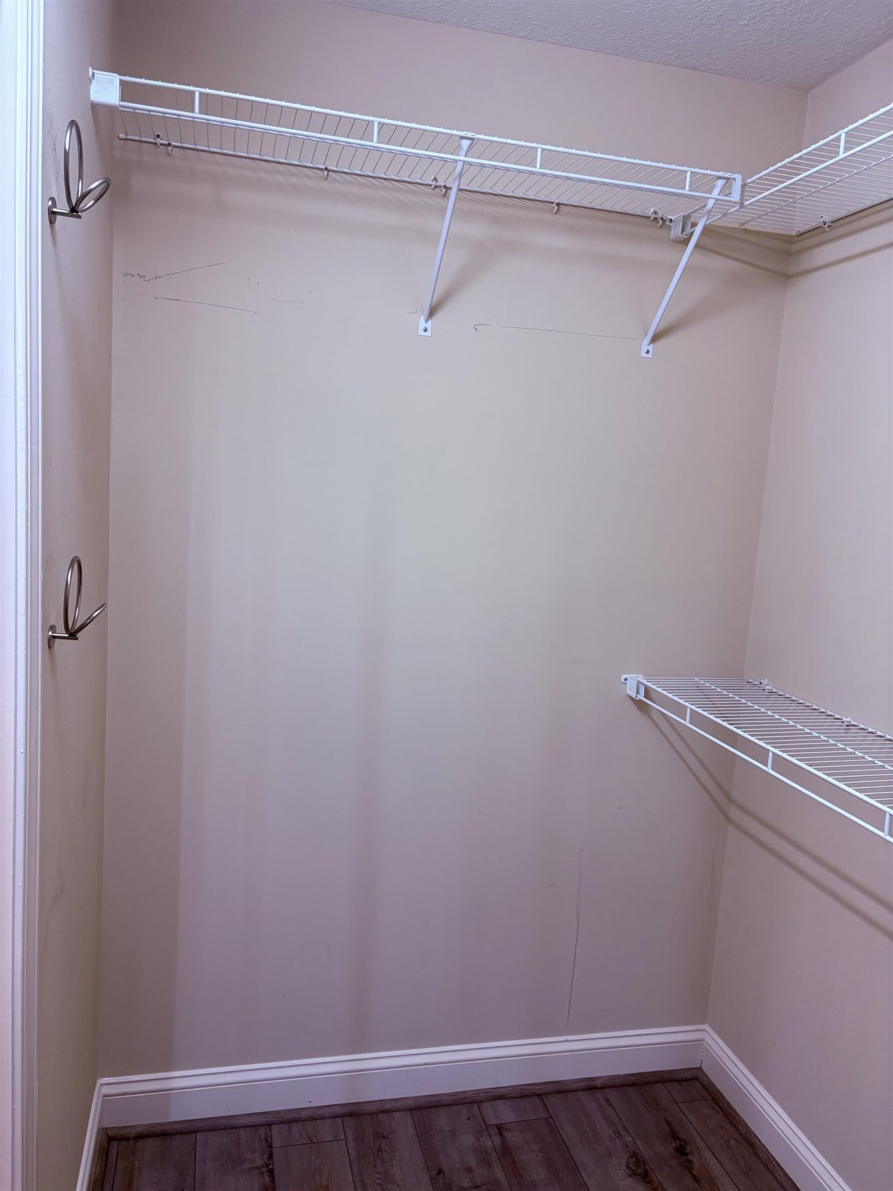 208 Hickory Springs Ct.  Photo 26