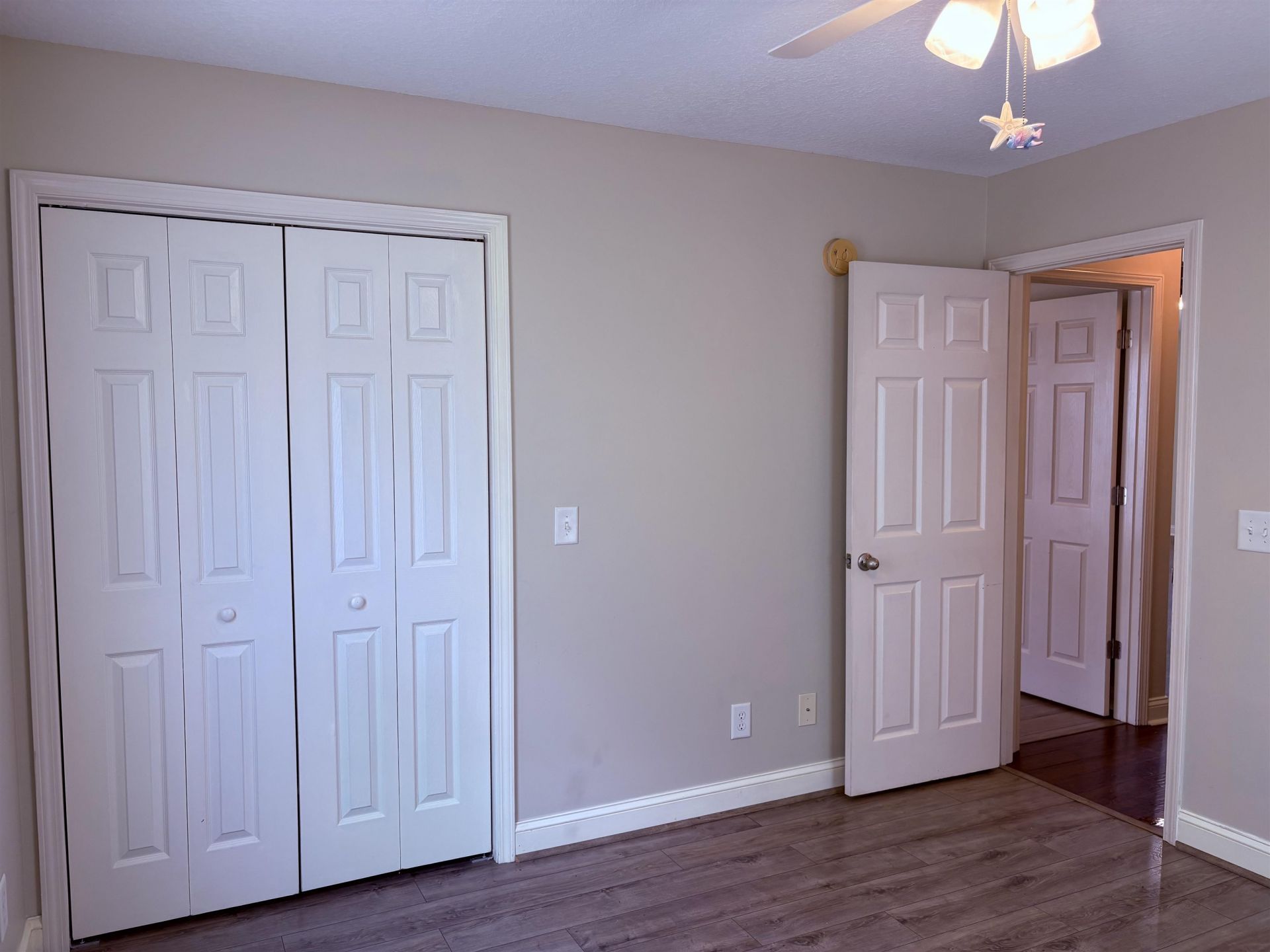 208 Hickory Springs Ct.  Photo 30