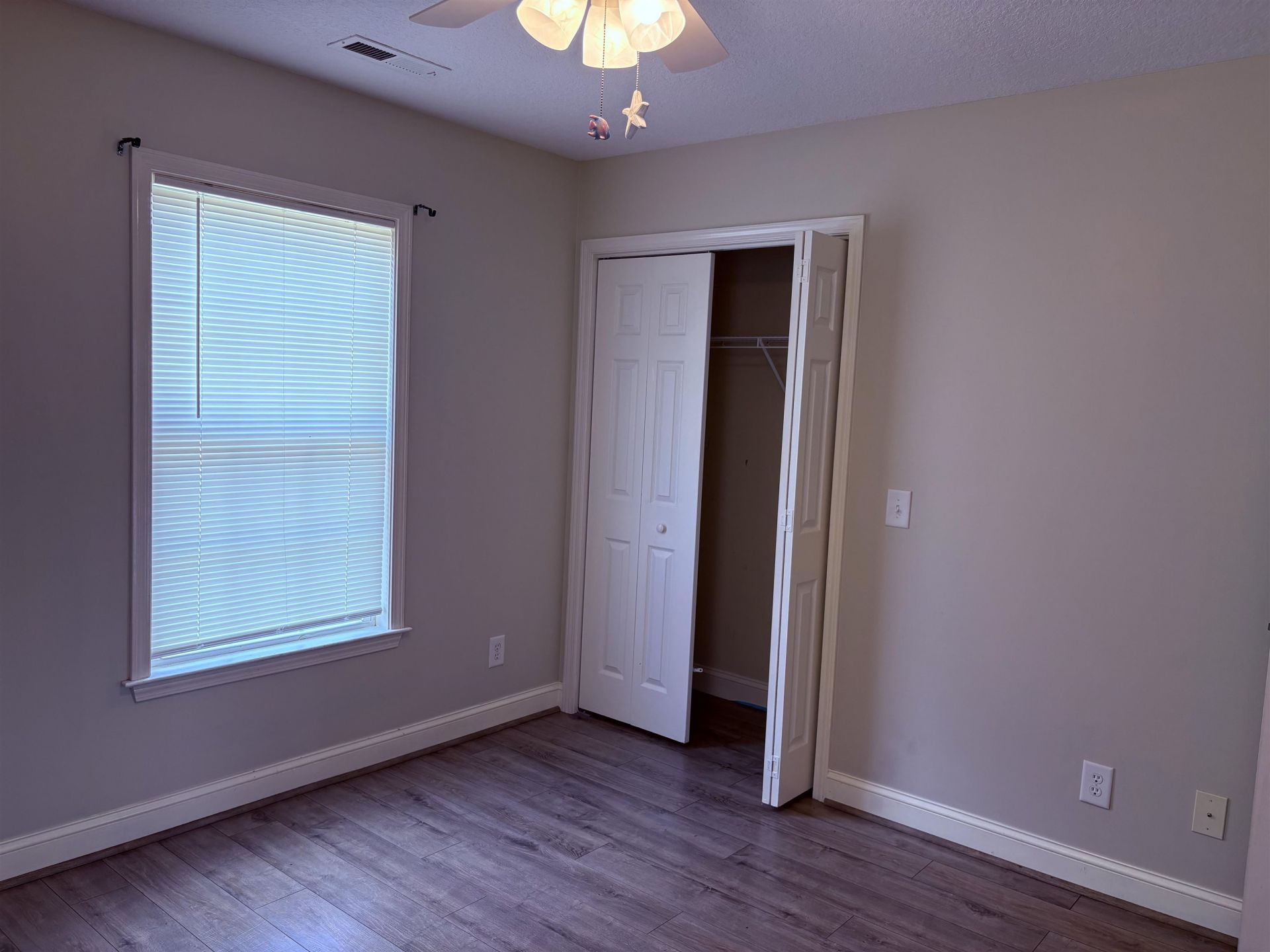 208 Hickory Springs Ct.  Photo 31