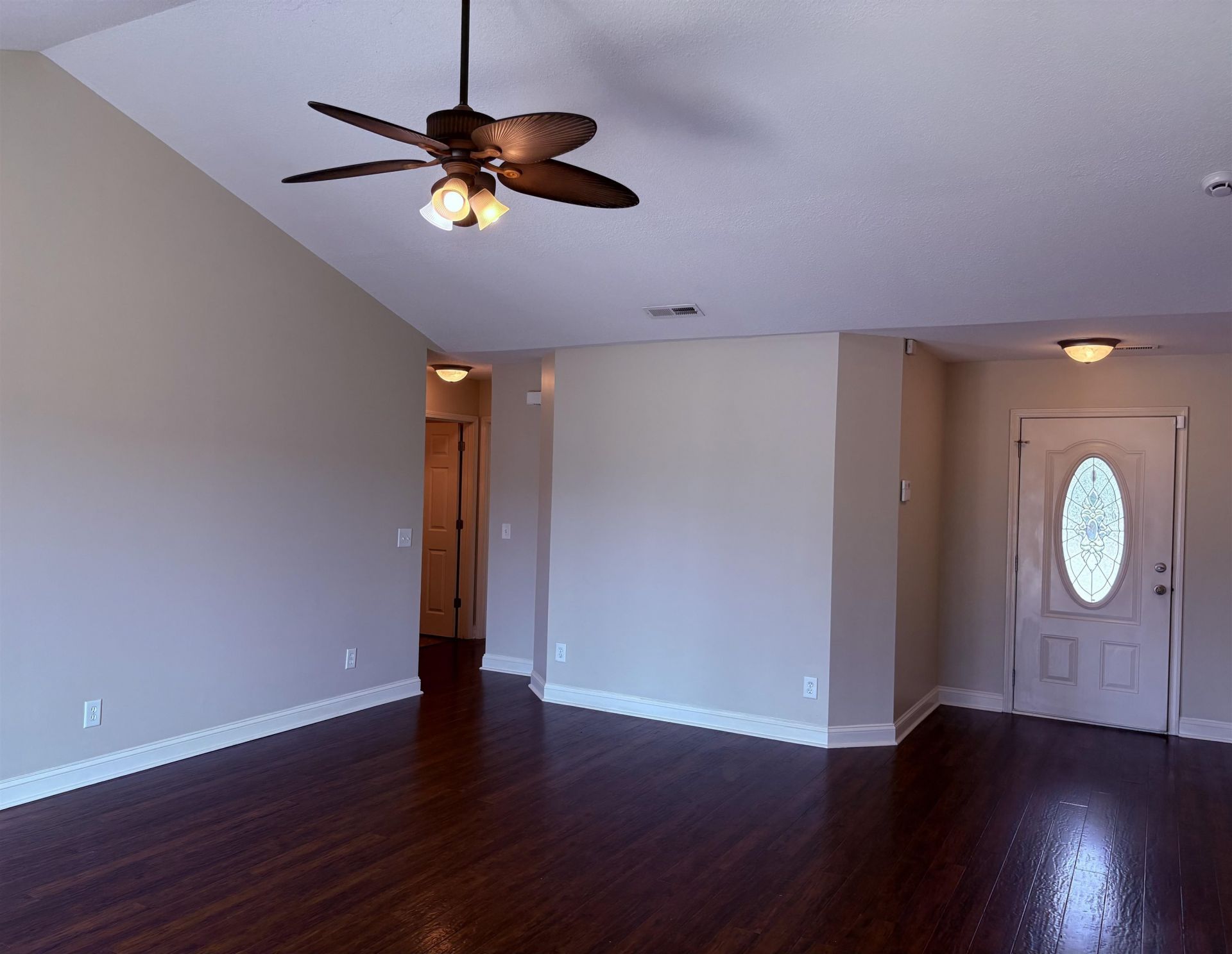 208 Hickory Springs Ct.  Photo 6