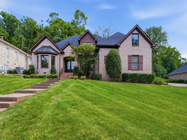 909 Gold Hill Ct, Franklin, TN 37069