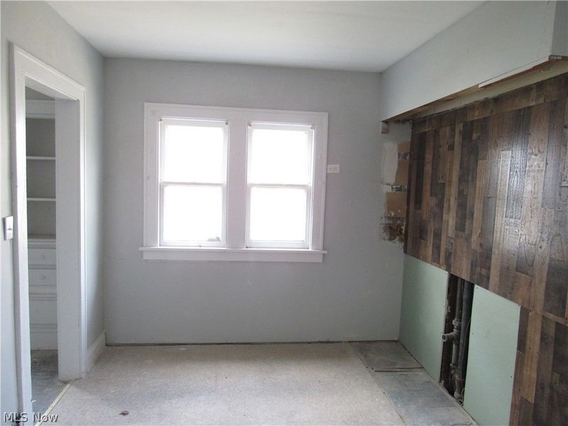 889 E 128th Street, Cleveland, OH 44108 Photo 12