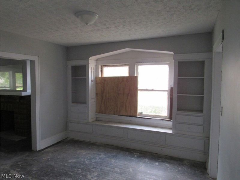 889 E 128th Street, Cleveland, OH 44108 Photo 7