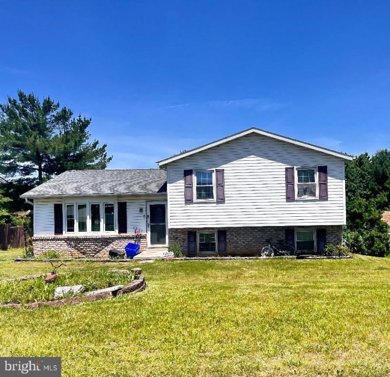 46 Allen Drive, Hanover, PA 17331 Main Photo