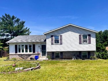 46 ALLEN DRIVE, HANOVER, PA 17331