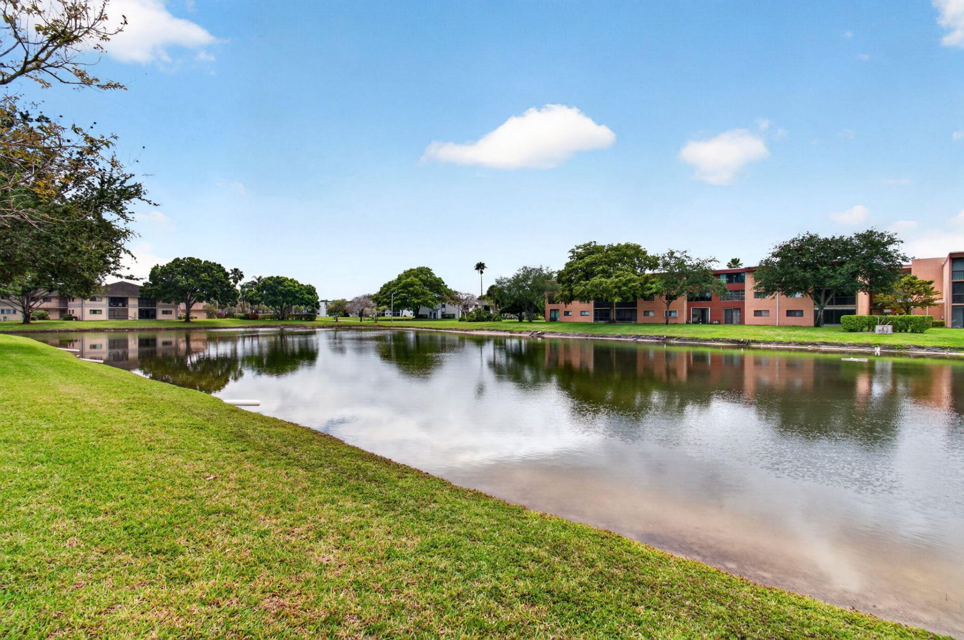 5550 Witney Drive, Unit 209, Delray Beach, FL 33484 Photo