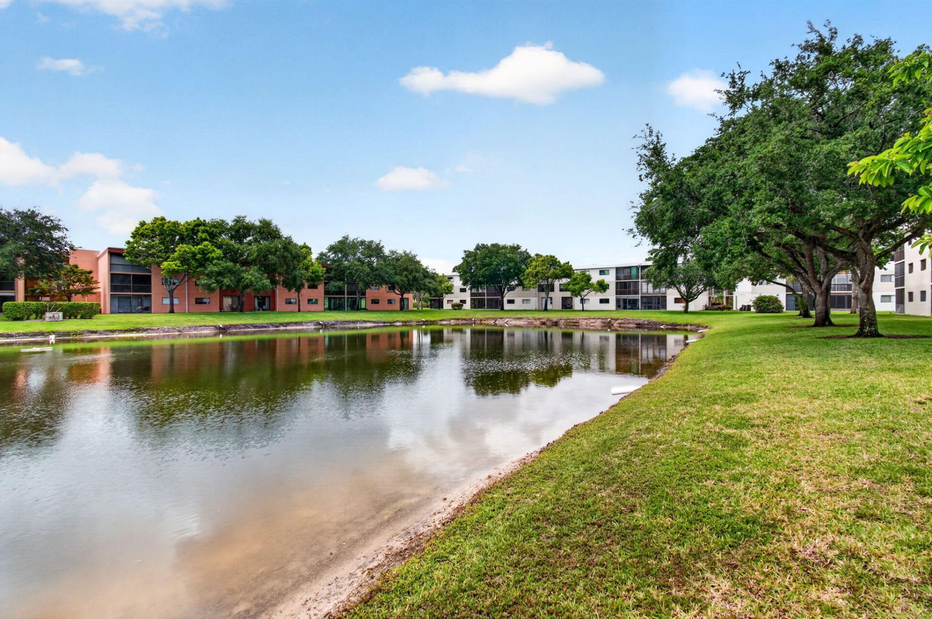 5550 Witney Drive, Unit 209, Delray Beach, FL 33484 Photo
