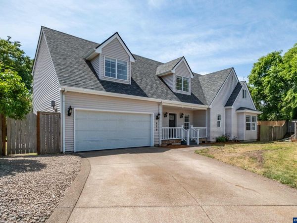 570 22nd Av SW, Albany, OR 97322