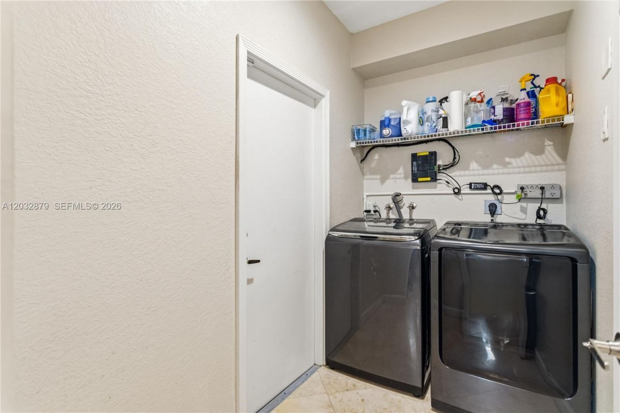 6240 SW 163rd Pl , Miami, FL 33193 Photo