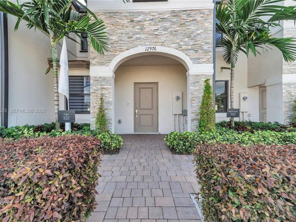 12976 SW 233rd Ter , Homestead, FL 33032