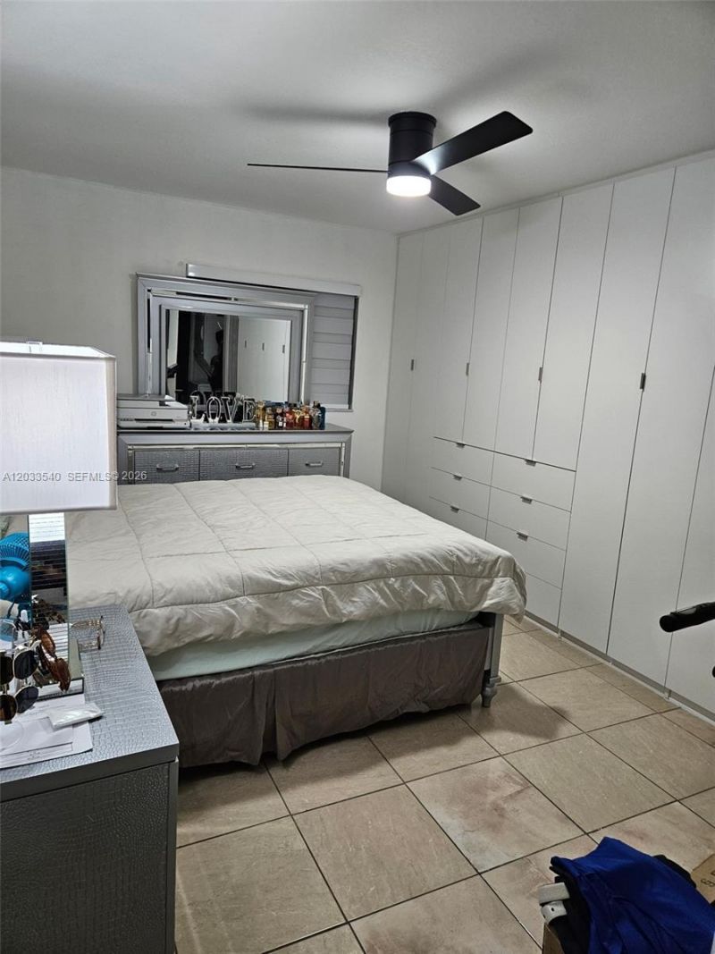 2348 W 56th St , Unit 19, Hialeah, FL 33016 Photo
