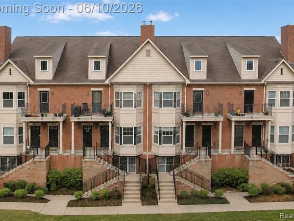 41633 Tera Lane, Novi, MI 48375