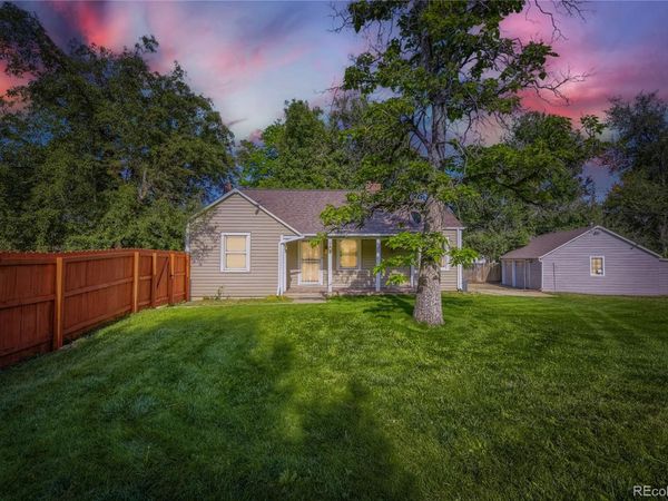 7050 W 5th Avenue , Lakewood, CO 80226