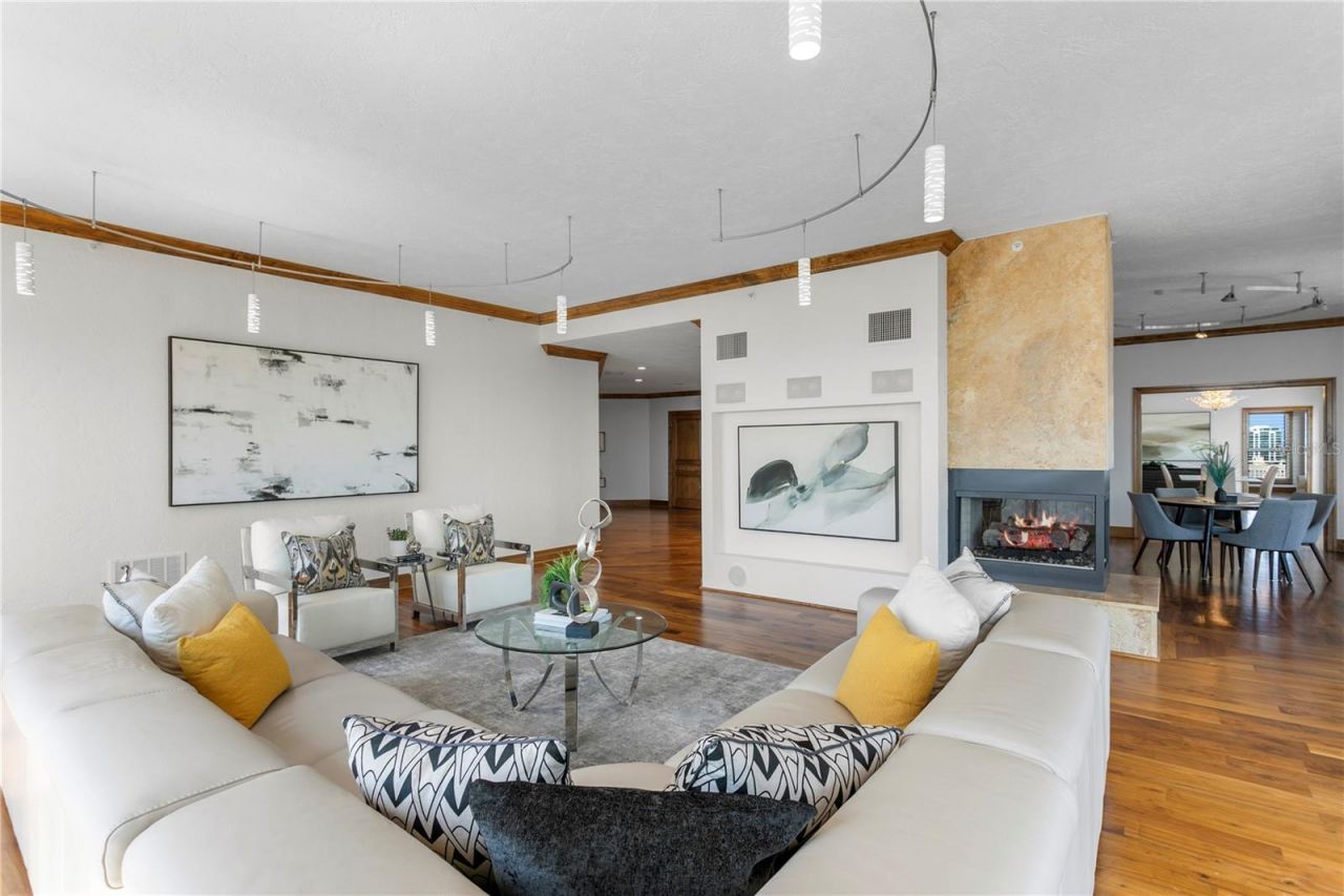 288 Beach Drive Ne, Unit PH-2A, Saint Petersburg, FL 33701 Photo