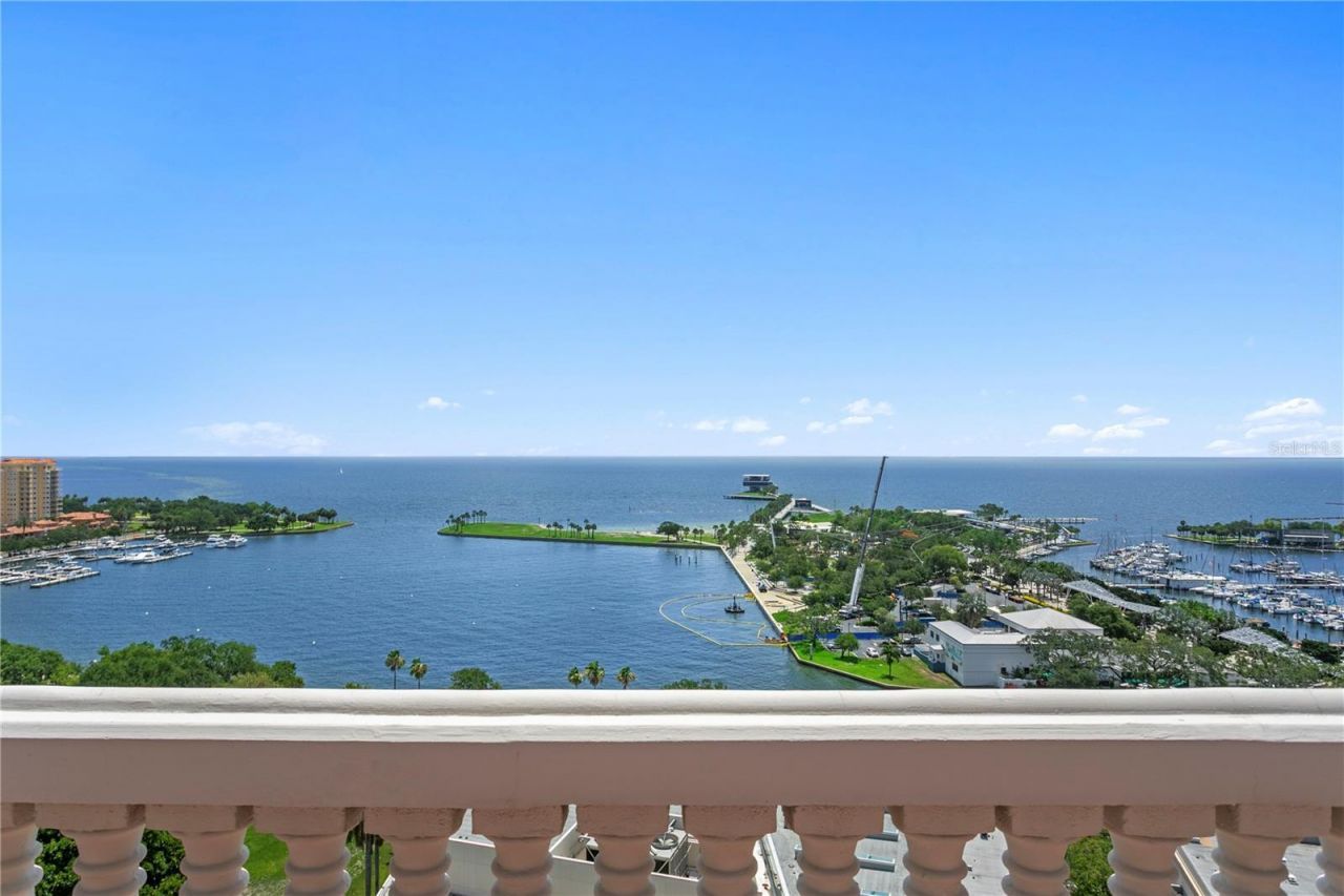 288 Beach Drive Ne, Unit PH-2A, Saint Petersburg, FL 33701 Photo