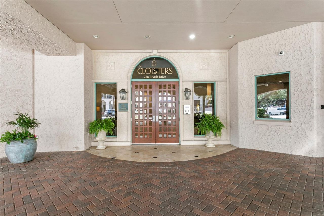288 Beach Drive Ne, Unit PH-2A, Saint Petersburg, FL 33701 Photo