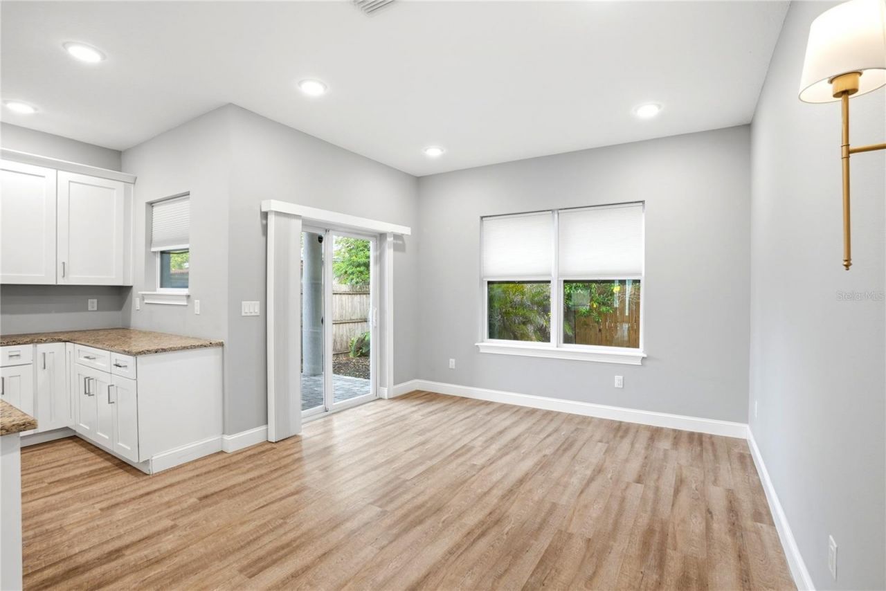 1712 31st Avenue N, Saint Petersburg, FL 33713 Photo