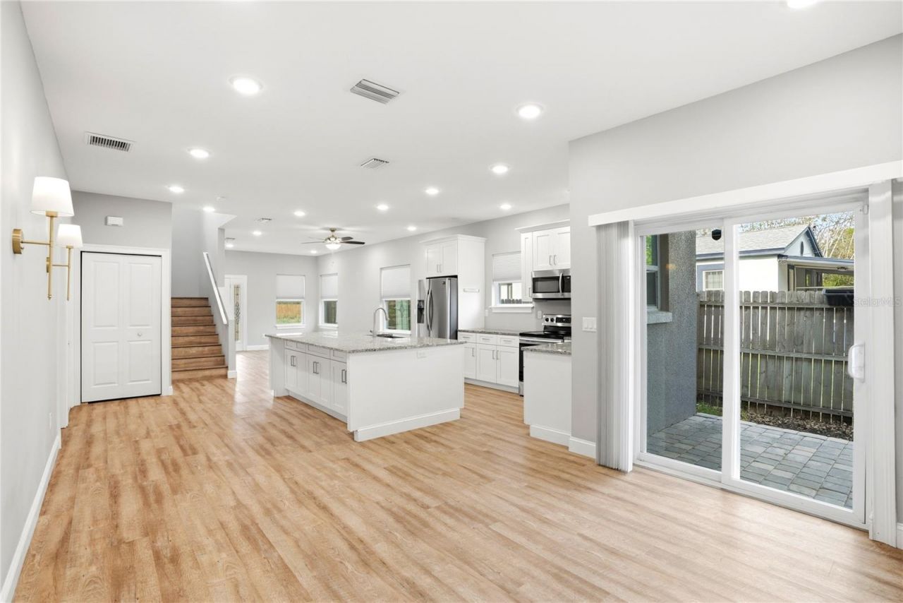 1712 31st Avenue N, Saint Petersburg, FL 33713 Photo