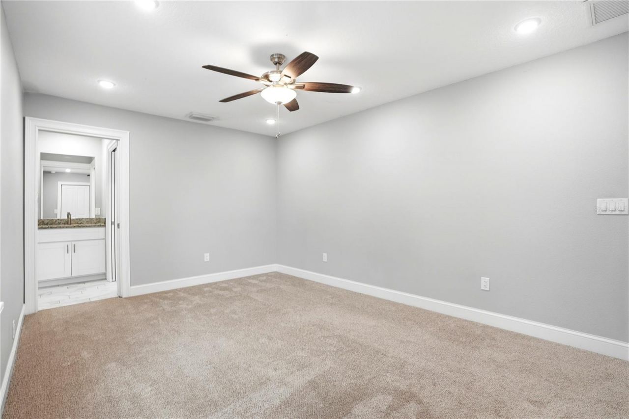 1712 31st Avenue N, Saint Petersburg, FL 33713 Photo