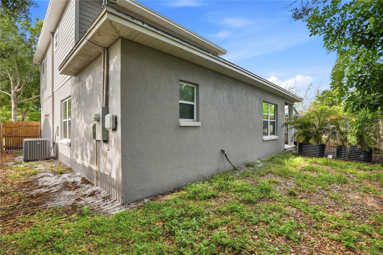 1712 31st Avenue N, Saint Petersburg, FL 33713 Photo