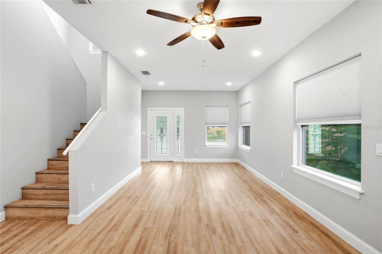 1712 31st Avenue N, Saint Petersburg, FL 33713 Photo