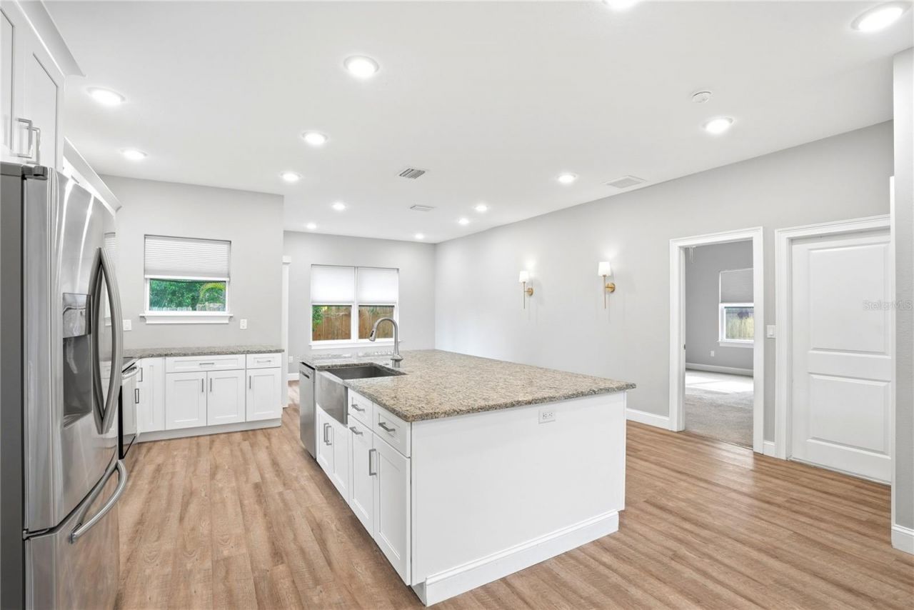 1712 31st Avenue N, Saint Petersburg, FL 33713 Photo