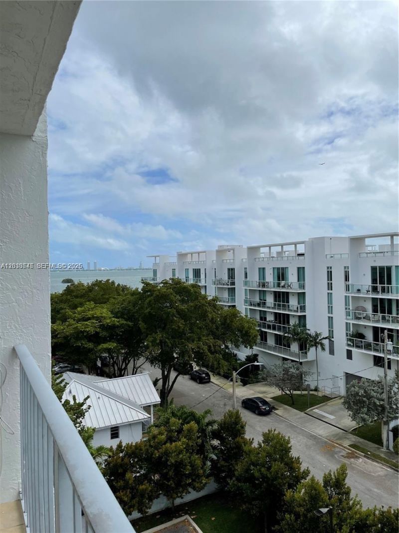 700 NE 63rd St , Unit D606, Miami, FL 33138 Photo