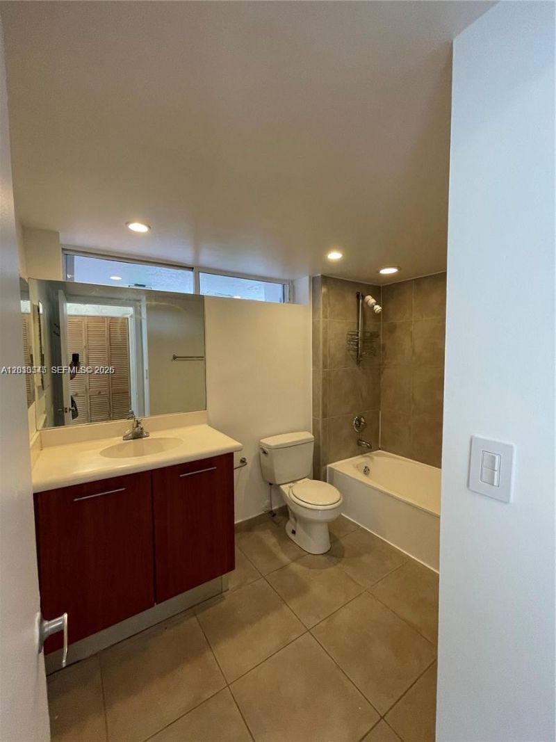 700 NE 63rd St , Unit D606, Miami, FL 33138 Photo