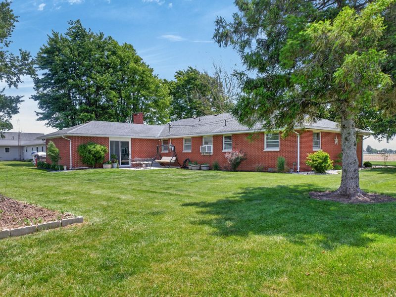 10517 Glenmore Road, Ohio City, OH 45874 Photo 3