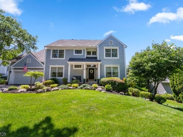 10 Barnstable Rd, Berkeley Heights, NJ 07922