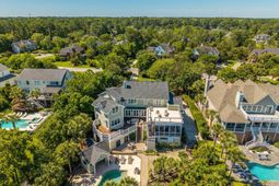 2678 Egrets Landing Court photo 4