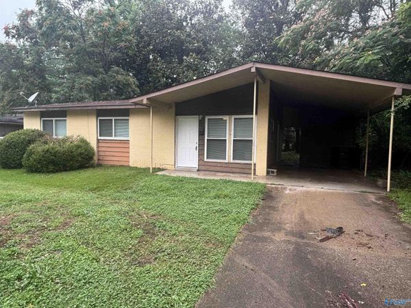 2210 Norwood Drive, Huntsville, AL 35810