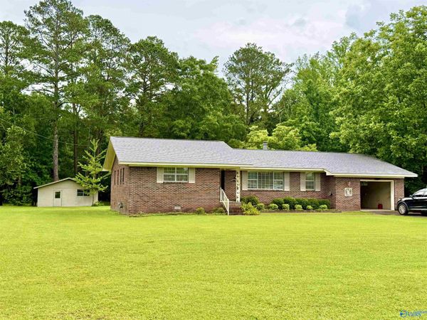 1412 Cove Creek Drive, Glencoe, AL 35905