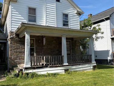 2454 Whitney Avenue , Niagara Falls, NY 14301