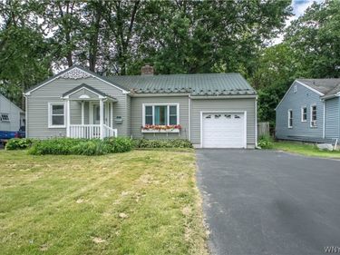 11 Davison Road , Lockport, NY 14094