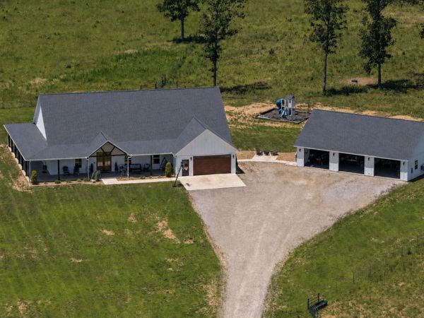 6719 Ripley Route A , Doniphan, MO 63935