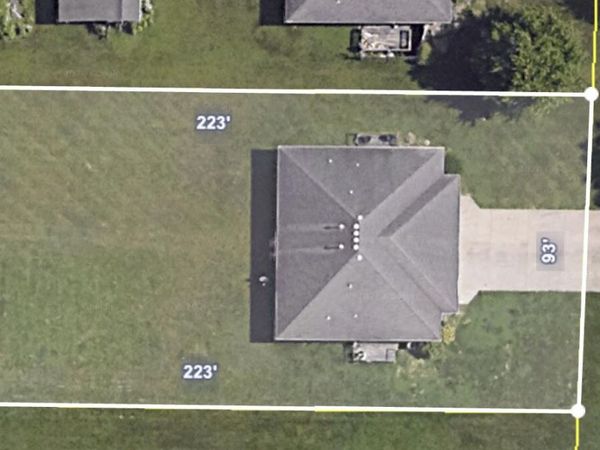 4353 S Holiday Avenue , Springfield, MO 65810