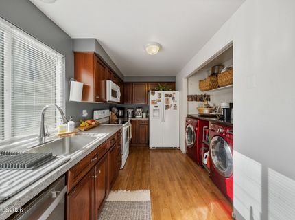 828 Woodglen Drive, Unit APT 3, Sparks, NV 89434 Photo