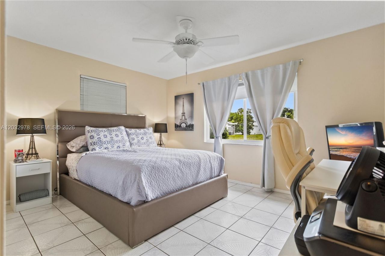 2930 NW 1st Dr , Pompano Beach, FL 33064 Photo