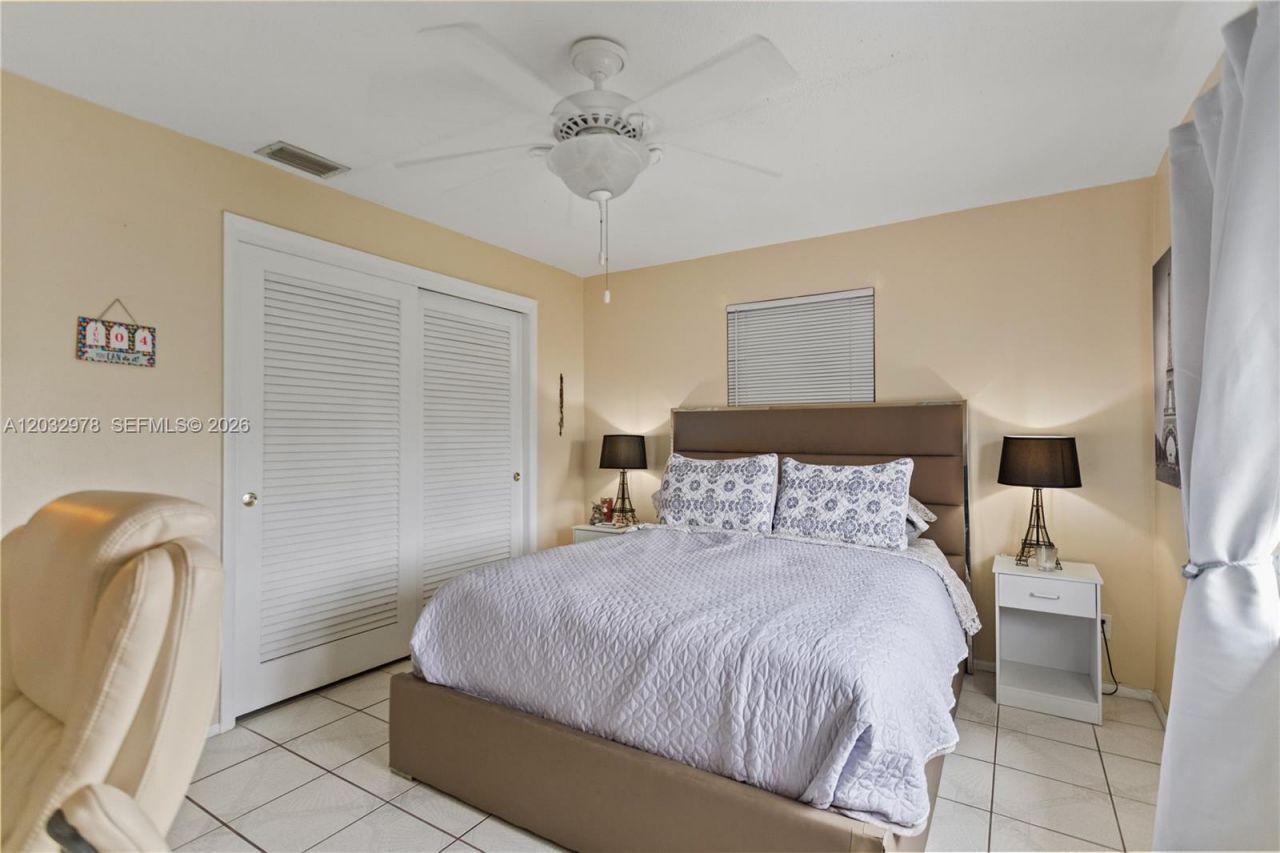 2930 NW 1st Dr , Pompano Beach, FL 33064 Photo