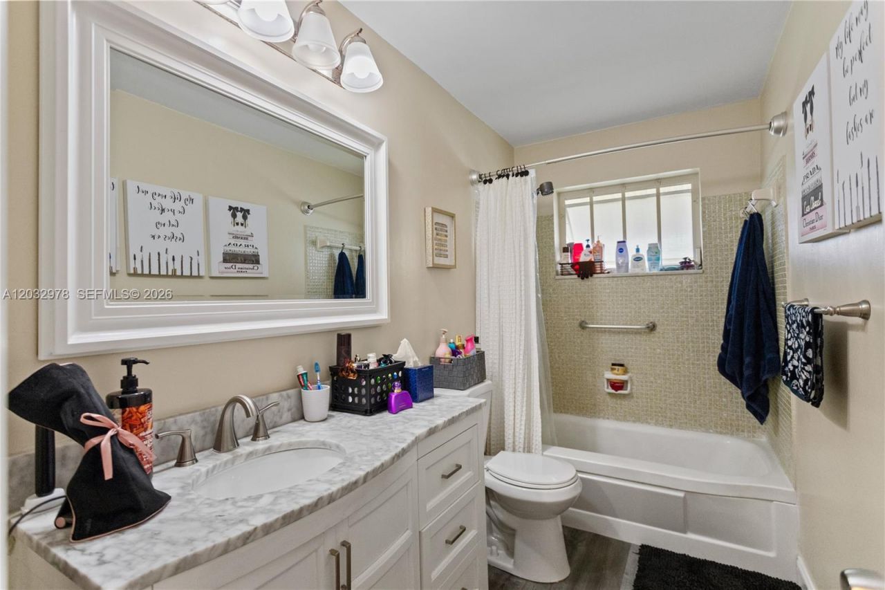 2930 NW 1st Dr , Pompano Beach, FL 33064 Photo