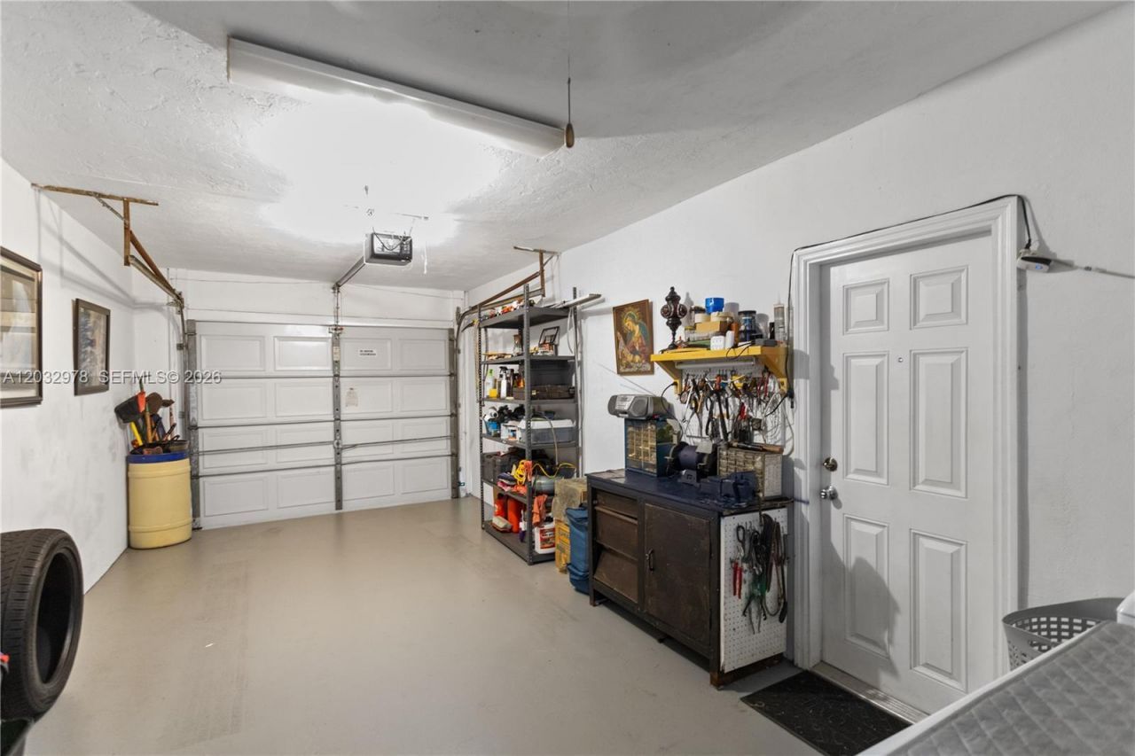 2930 NW 1st Dr , Pompano Beach, FL 33064 Photo