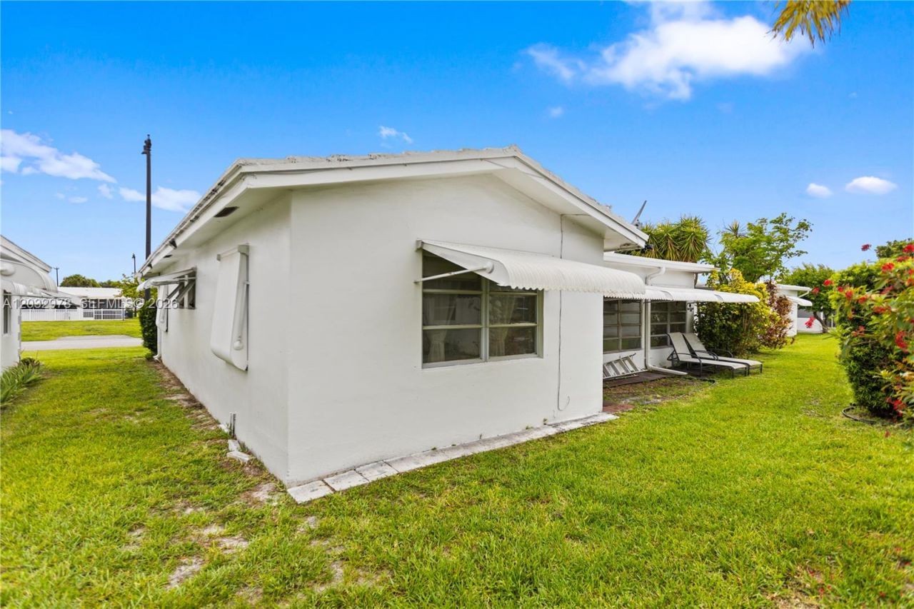 2930 NW 1st Dr , Pompano Beach, FL 33064 Photo