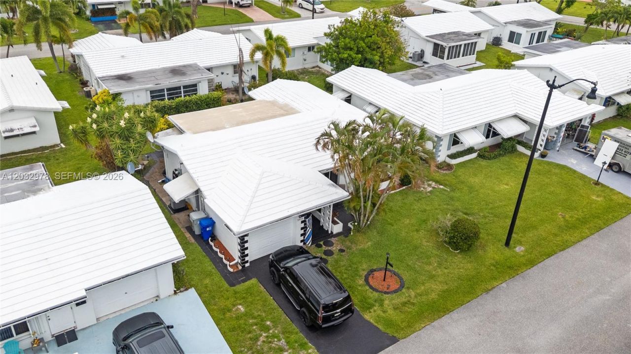 2930 NW 1st Dr , Pompano Beach, FL 33064 Photo
